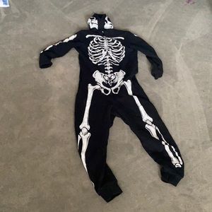 h&m skeleton onesie